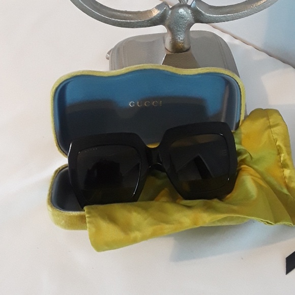 gucci sunglasses glitter side